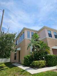 Building Photo - 13104 Logan Captiva Ln
