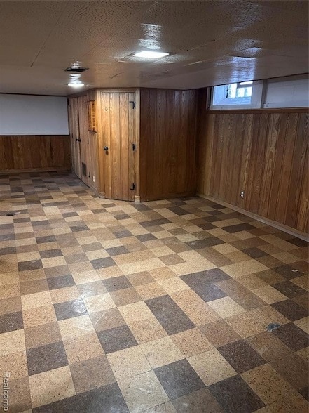 Building Photo - 15161 Sprenger Ave