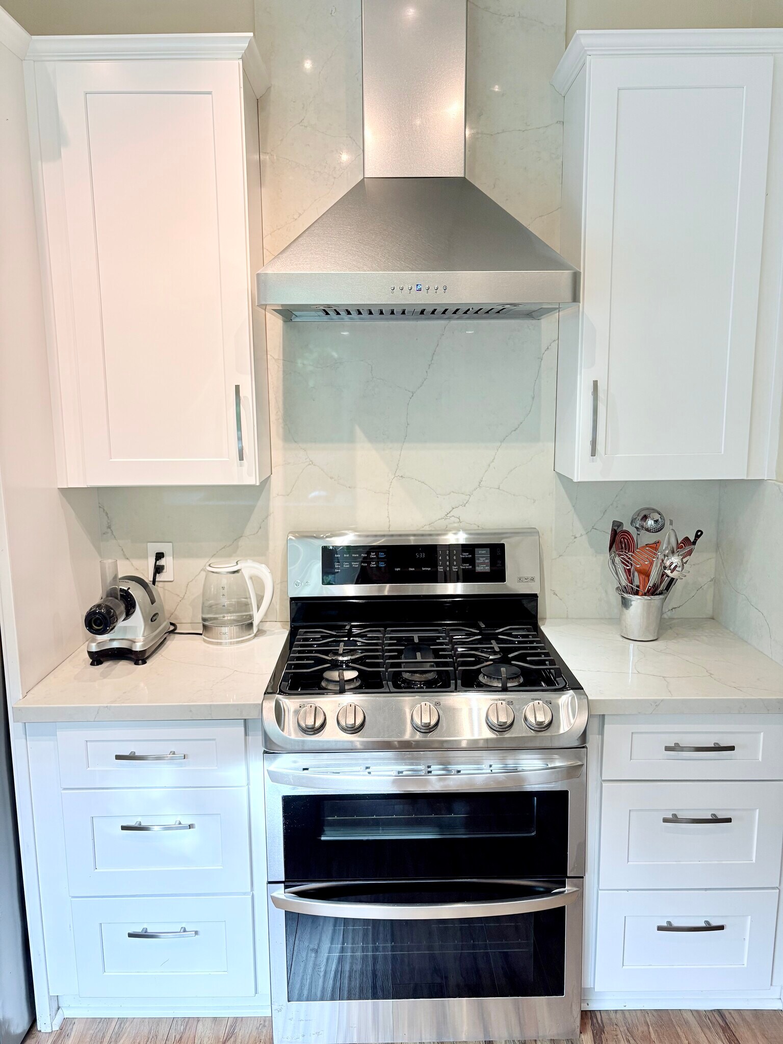 Building Photo - 709 Bozanich Cir