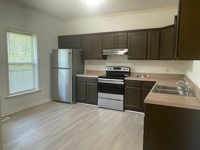 Building Photo - 52 Smith Rd