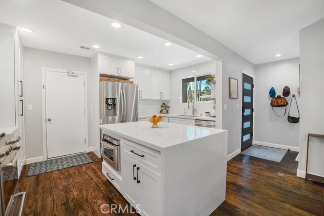 Building Photo - 22041 San Miguel St