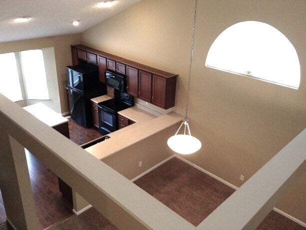 Building Photo - 12 Ascot Glen Dr