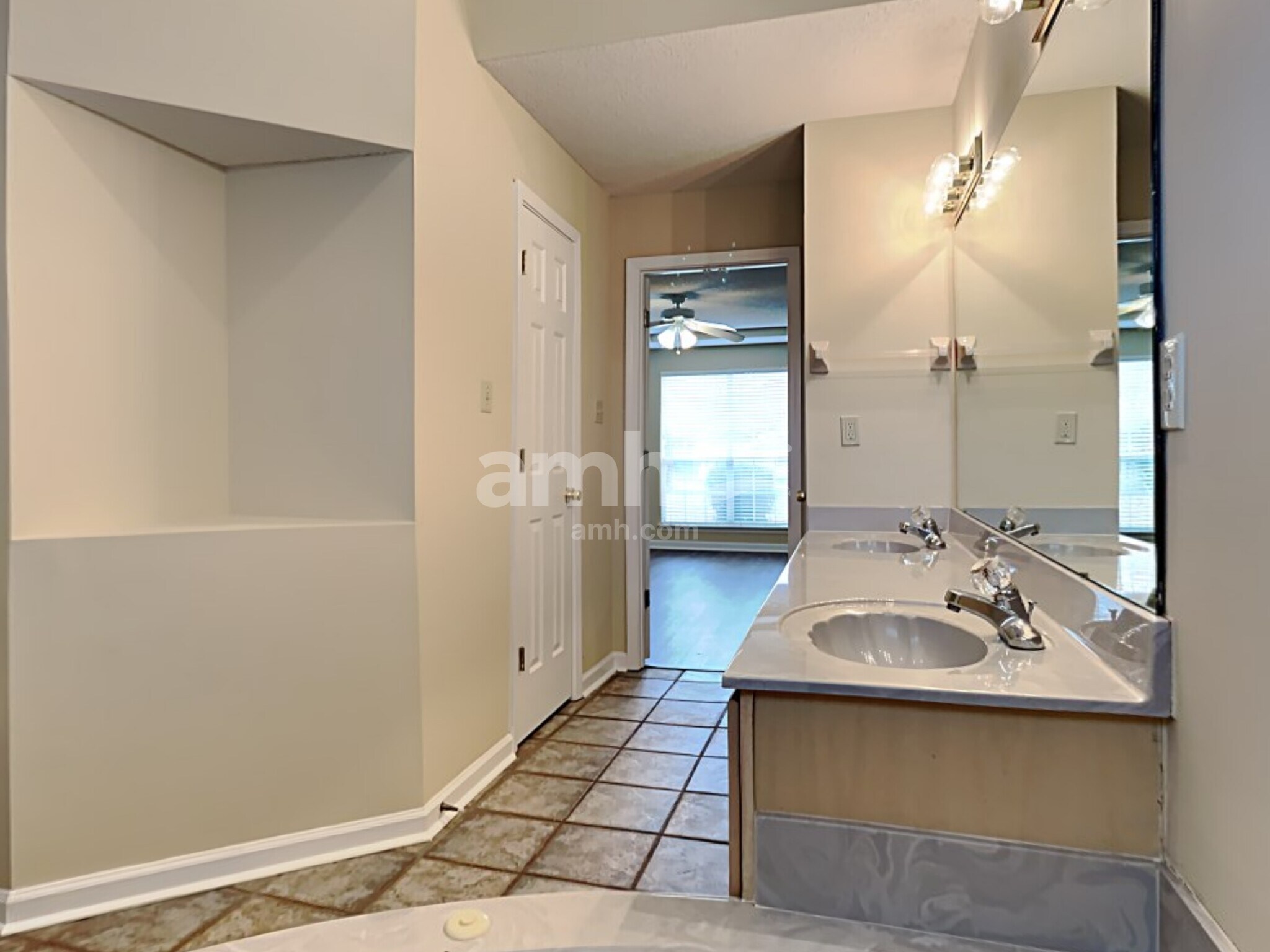 Building Photo - 5802 Eagleston Dr