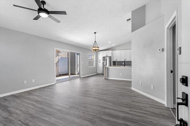 Building Photo - 1621 Winter Green Blvd