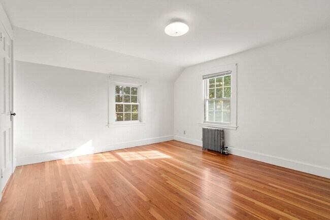 Building Photo - 410 Conant Rd