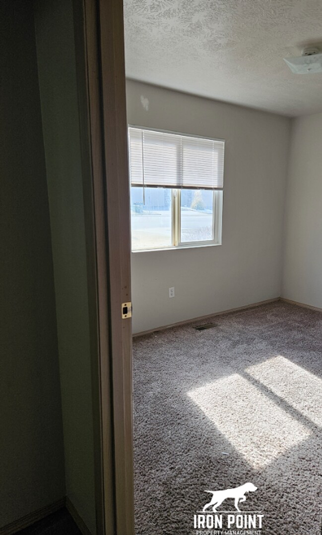 Building Photo - DAL584