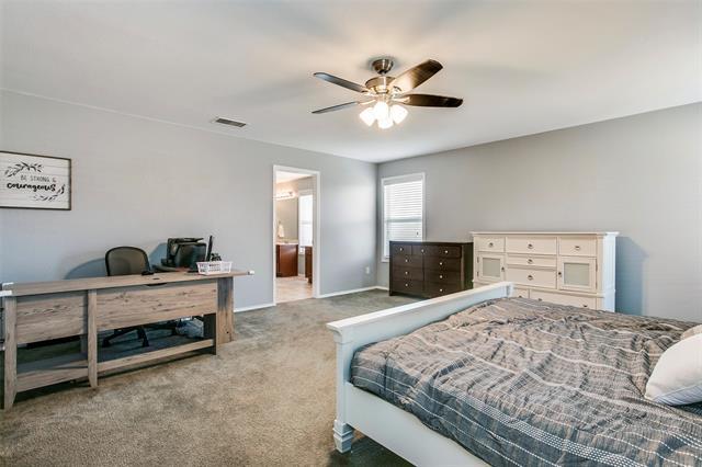Building Photo - 5404 Thornbush Dr