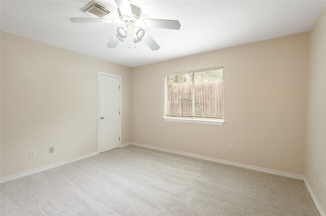 Building Photo - 636 Avenue H