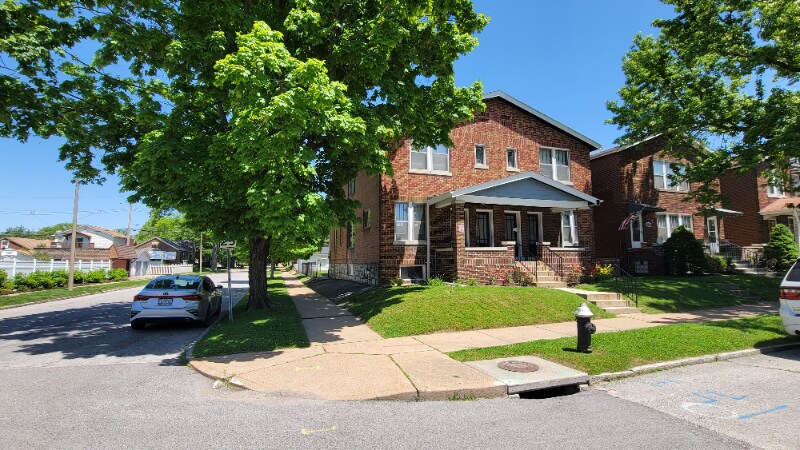 Primary Photo - 5537 Holly Hills Ave