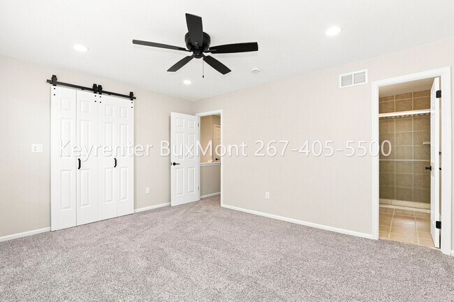 Building Photo - 102 Solway Cir