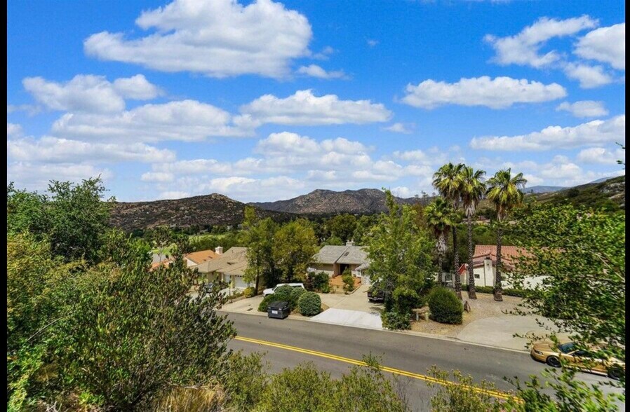 Building Photo - 15408 Vista Vicente Dr