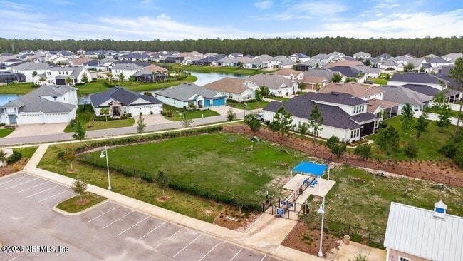 Building Photo - 260 Brandon Lks Dr