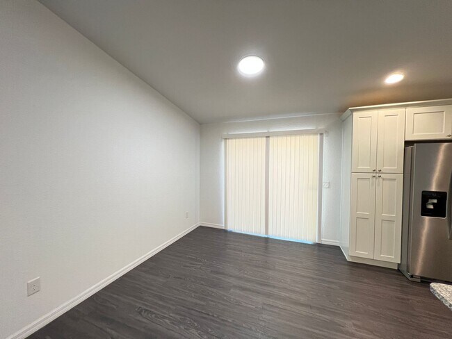 Building Photo - 111 Fisher Rd