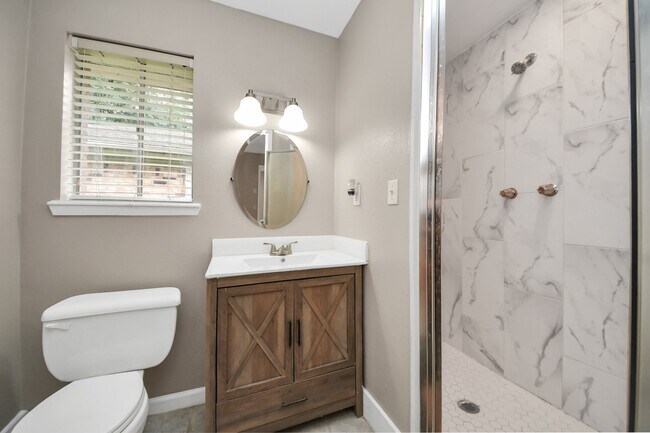 Building Photo - 11607 Neff St