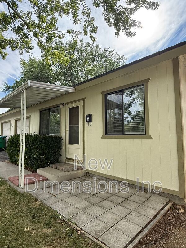 Building Photo - 3679 Grant Dr