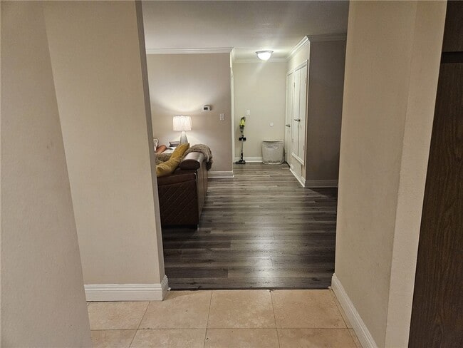 Building Photo - 545 S Ranch View Cir