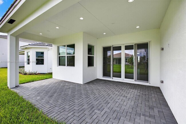 Building Photo - 13674 Spruce Pne Dr