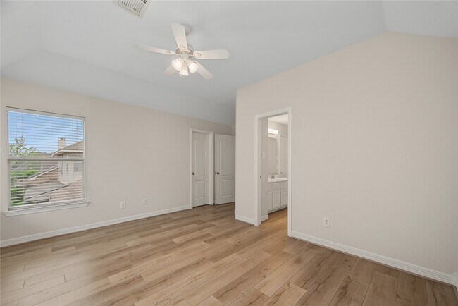 Building Photo - 5807 Bayberry Way