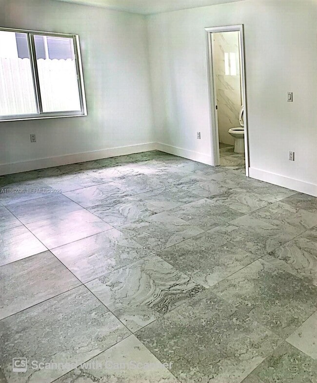 Building Photo - 21870 SW 118th Ave