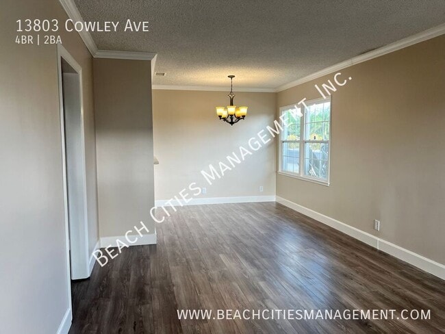 Building Photo - 13803 Cowley Ave