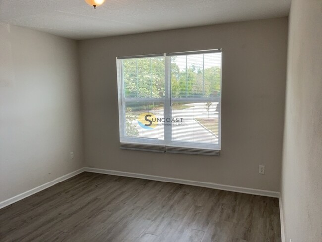 Building Photo - 9224 Western Way