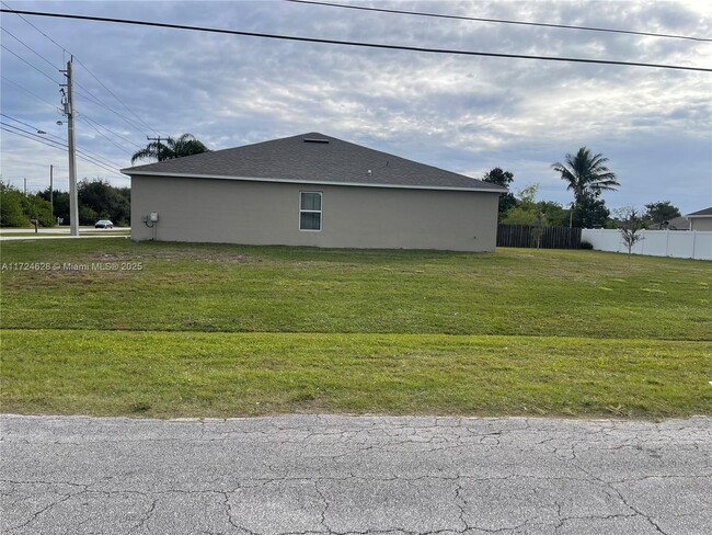 Building Photo - 4102 SW Port St Lucie Blvd