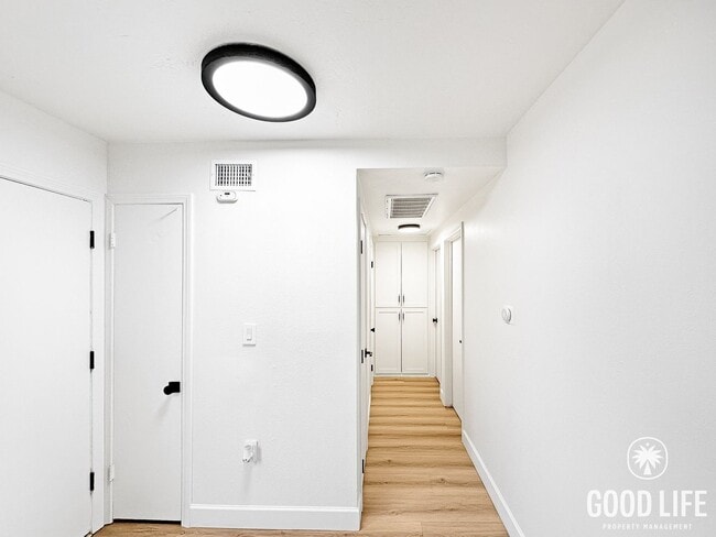 Building Photo - Stylish 2BR in Gated Community | Pool, Jacuzzi & Balcony