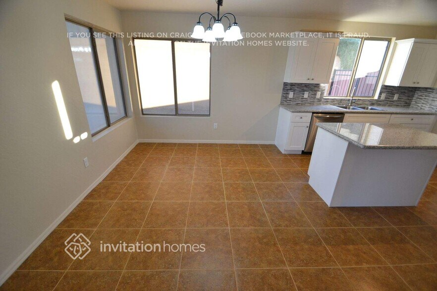 Building Photo - 1469 S Western Skies Dr