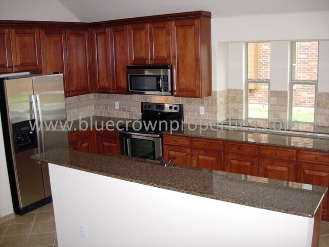 Building Photo - 2172 Liriope Ln
