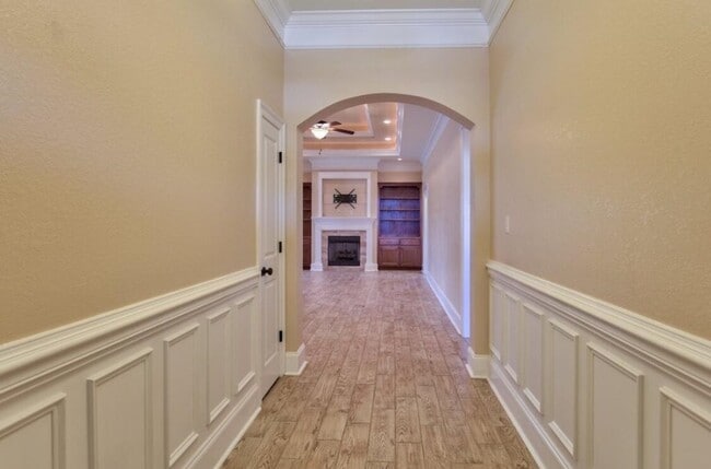 Building Photo - 5869 Halleck Ct