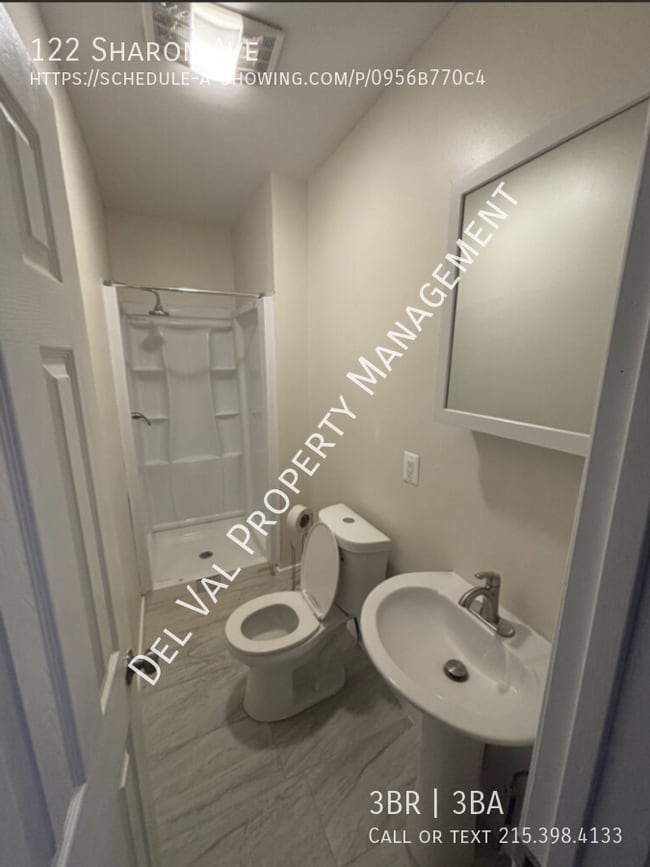 Building Photo - 122 Sharon Ave