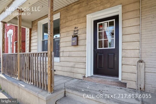 Building Photo - 538 Lehman St