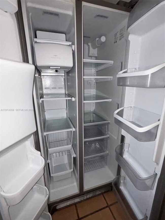 Building Photo - 210 NW 87th Ave