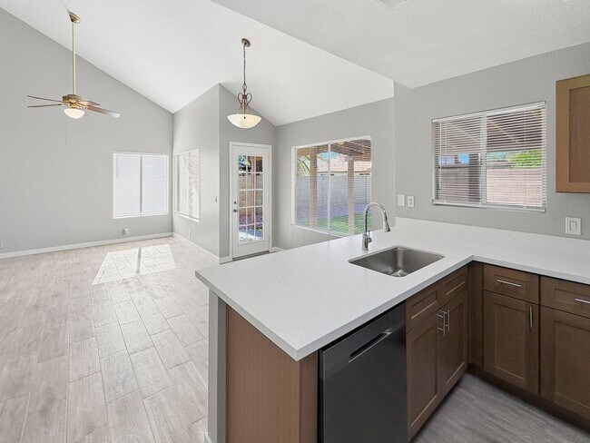Building Photo - 3839 W Whitten St