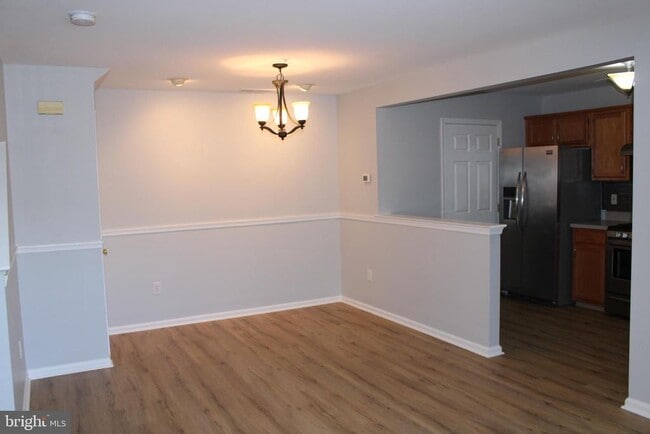 Building Photo - 2602 Beacon Hill Dr
