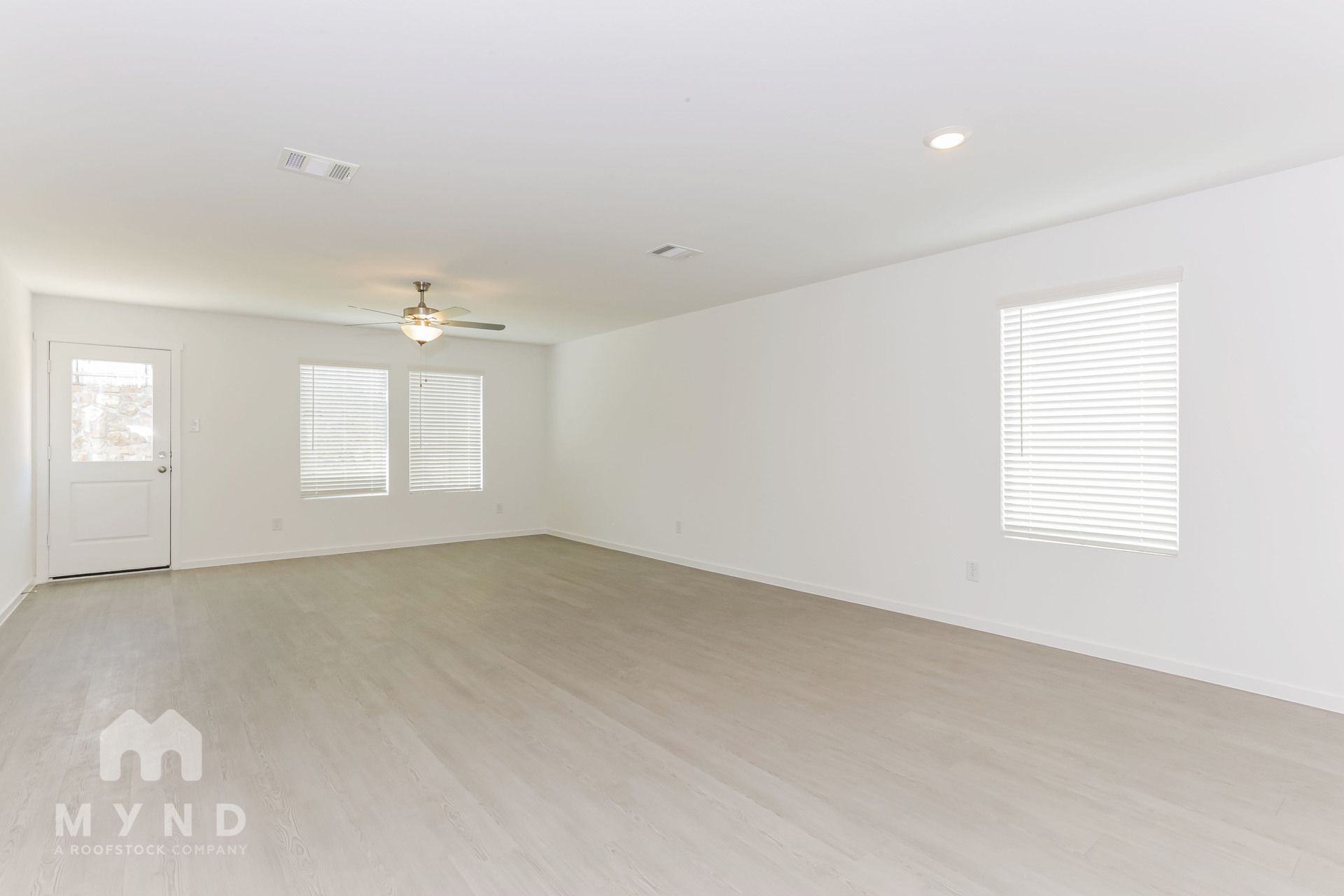 Building Photo - 2728 Ctr Crk Ln