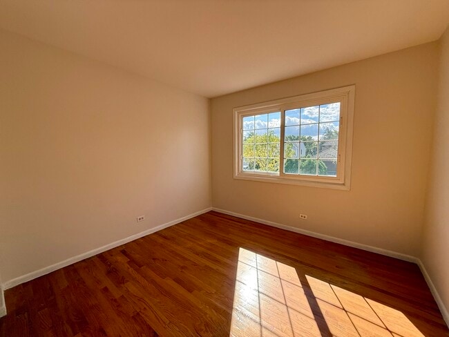 Building Photo - 100 Rumsey Pl