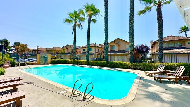 Building Photo - Beautifully Updated and Upgraded Two-Story in Bonsall, Water/Trash/Landscaping Included in Rent, ...