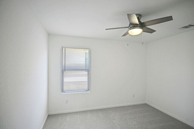 Building Photo - 227 Zyra Ave