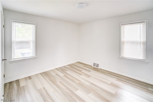 Building Photo - 4407 Woodway Ave
