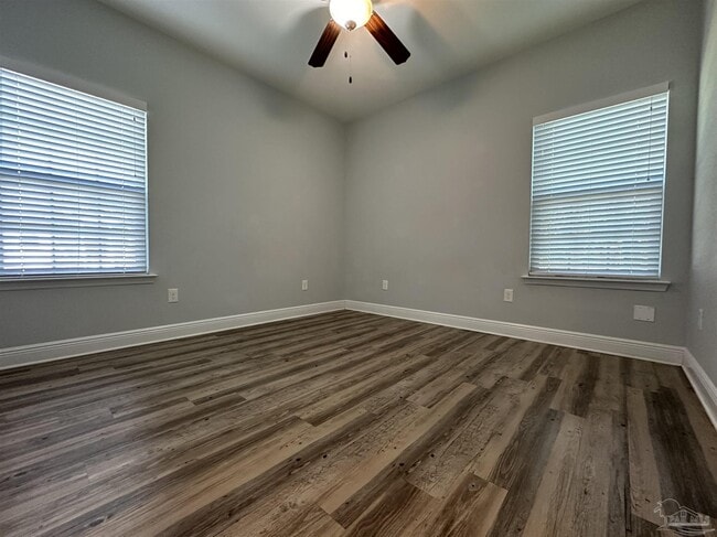 Building Photo - 422 N N St