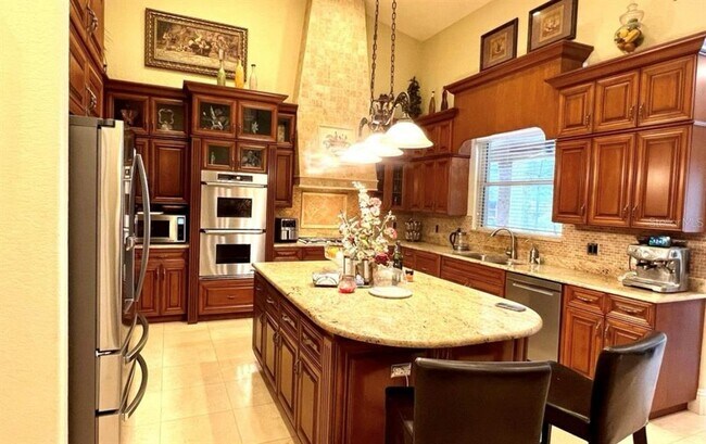 Building Photo - 9561 Lavill Ln