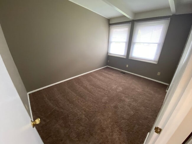 Building Photo - 3 Bedroom - Upper Arlington