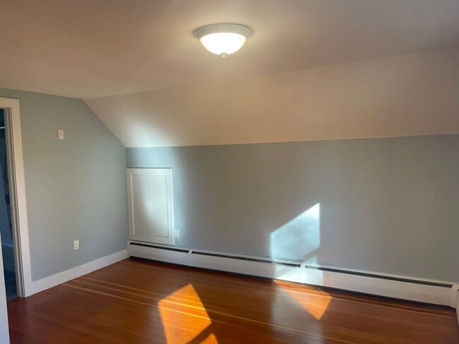 Building Photo - Private, tranquil Rental in Lenox, MA!