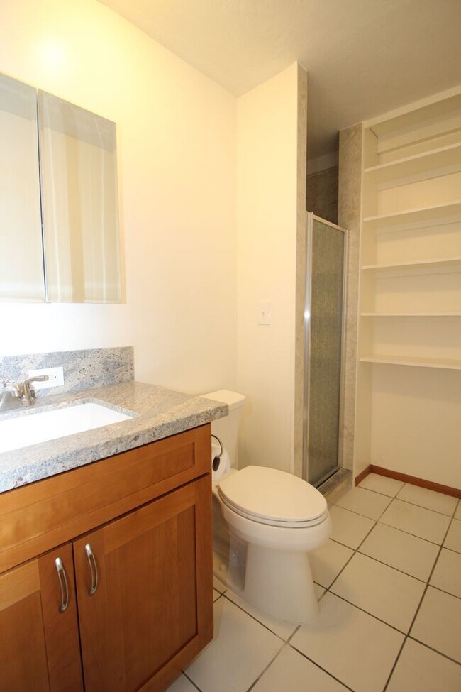 Building Photo - Live in the Heart of Kailua with Ocean Views!