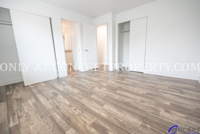 Building Photo - Newly Remodeled 5-Bedroom Home | 2-Car Gar...