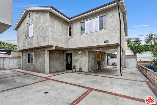 Building Photo - 4421 Prospect Ave