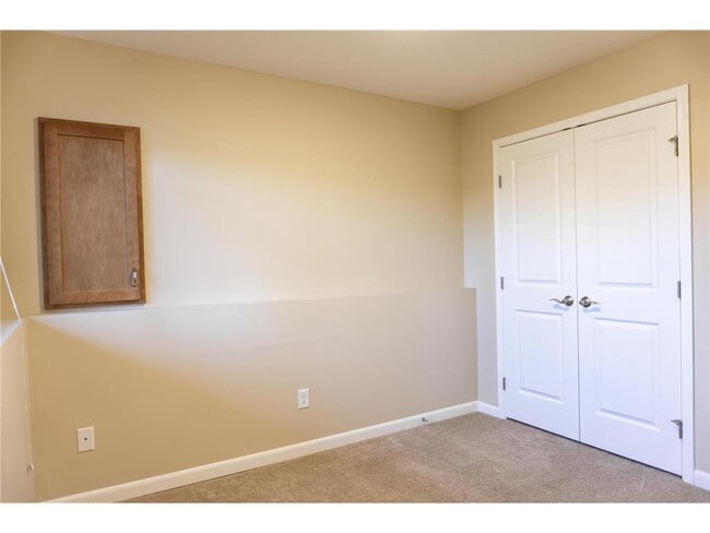 Building Photo - 2974 Clover Ridge Dr