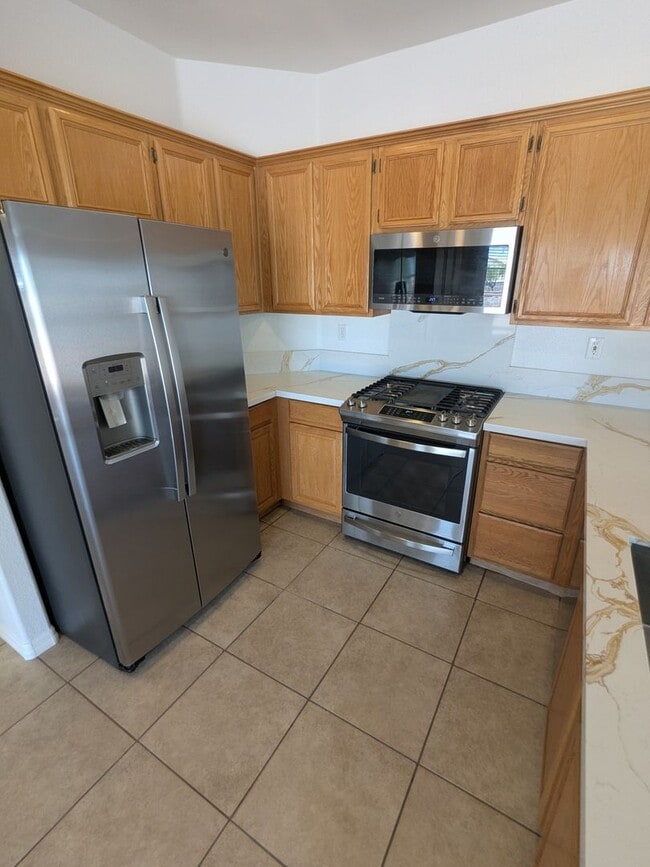 Building Photo - 1016 Royal Plum Ln