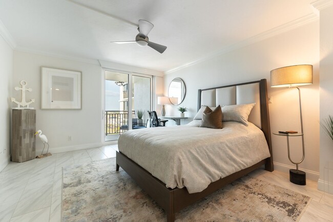 Building Photo - Siesta Key Luxury 2 Bed Condo with Gulf Views